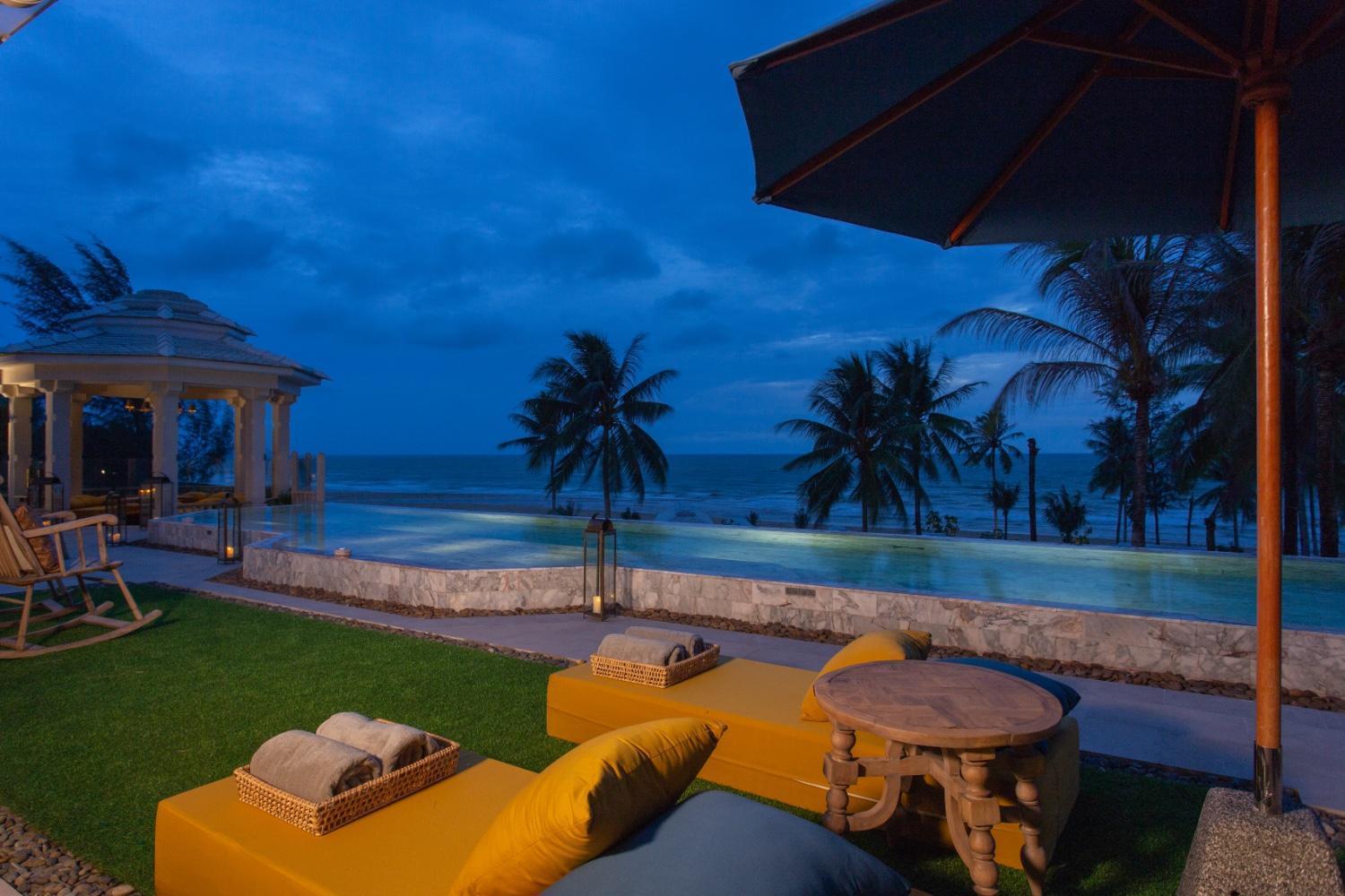 Devasom Khao Lak Beach Resort & Villas Exterior photo