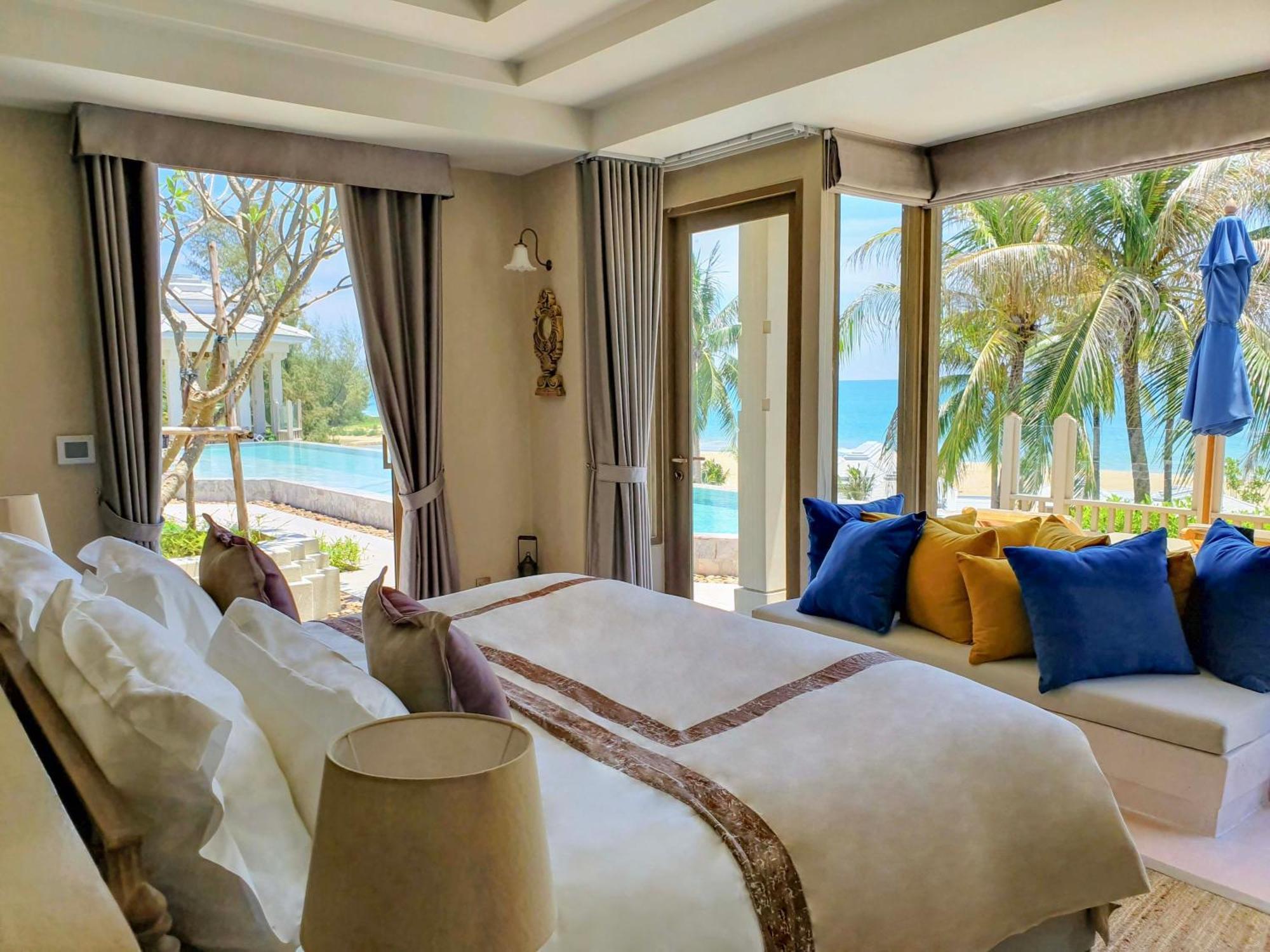 Devasom Khao Lak Beach Resort & Villas Exterior photo