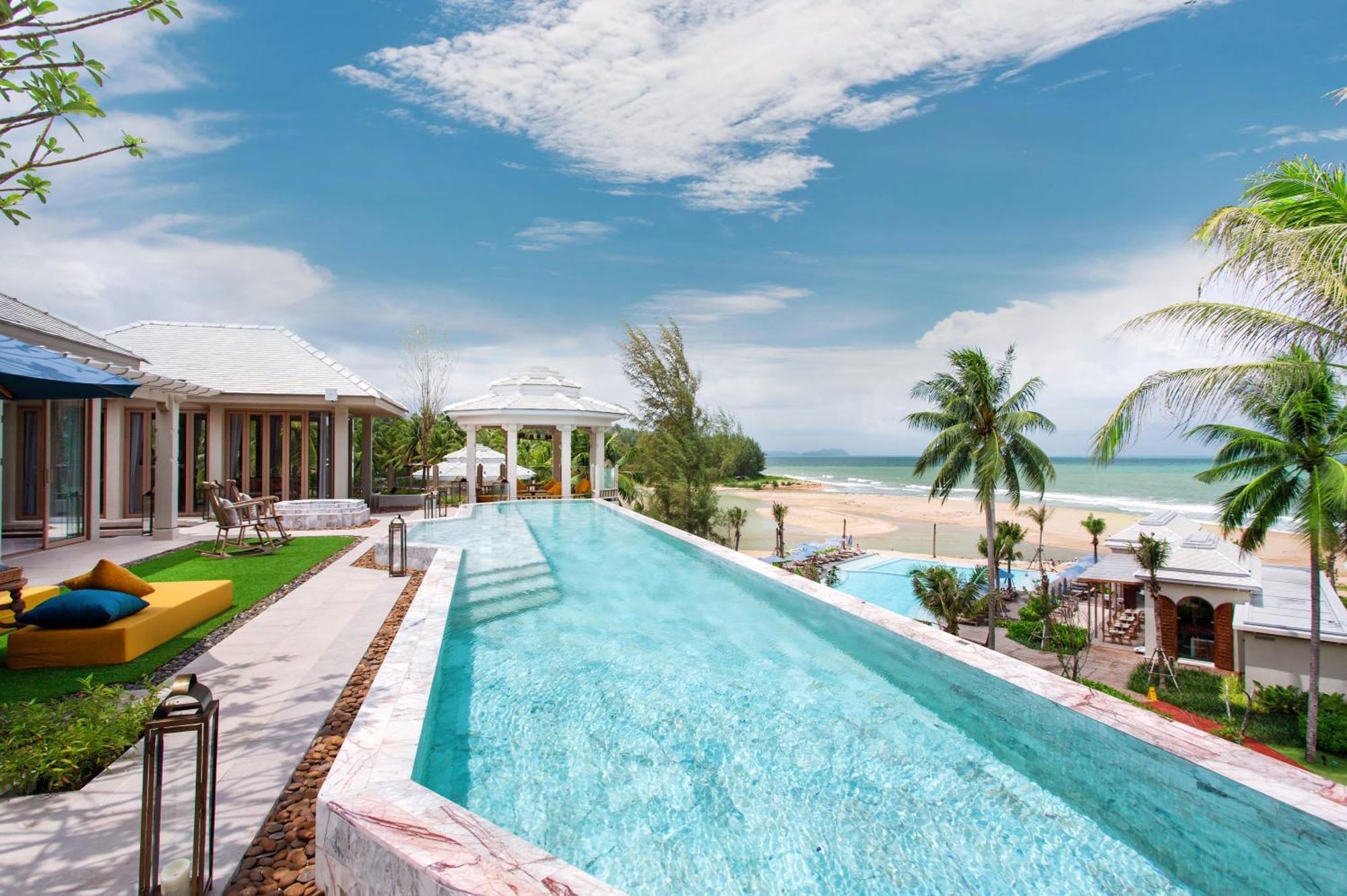 Devasom Khao Lak Beach Resort & Villas Exterior photo